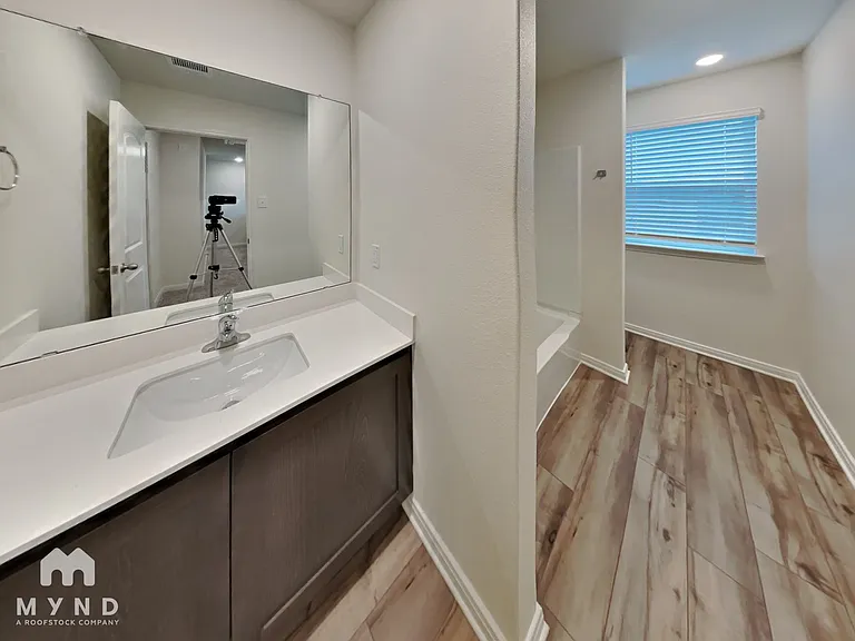 200 Tidwell Dr — Photo 16