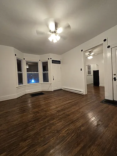 25 Douglas Ave Photo 1