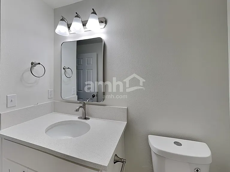 16957 SW Cashew Way — Photo 16