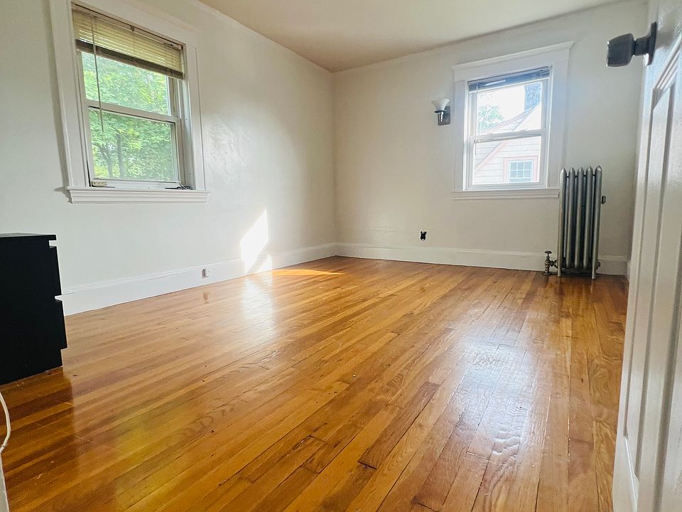 Room "K" - $1200