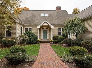 35 Longmeadow Rd, Milton, MA 02186