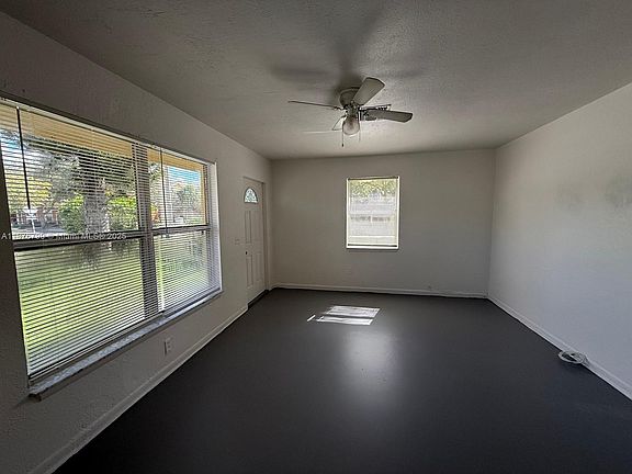 2nd image of 502 18th St