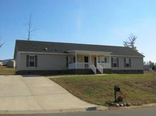 1237 Blake Dr, Mount Holly, NC 28120