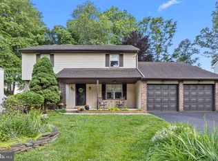 739 Bridgeview Rd, Feasterville Trevose, PA 19053