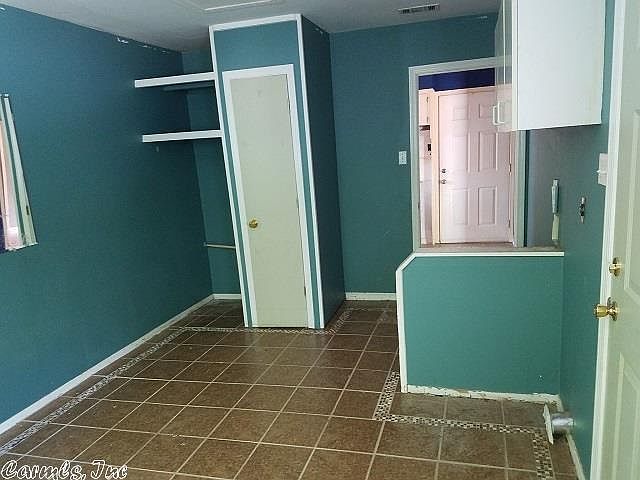 2nd image of 103 Bellevue Cir