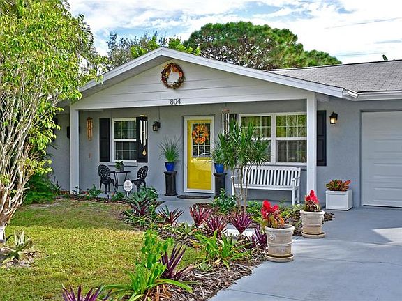 2nd image of 804 67th Avenue Dr W