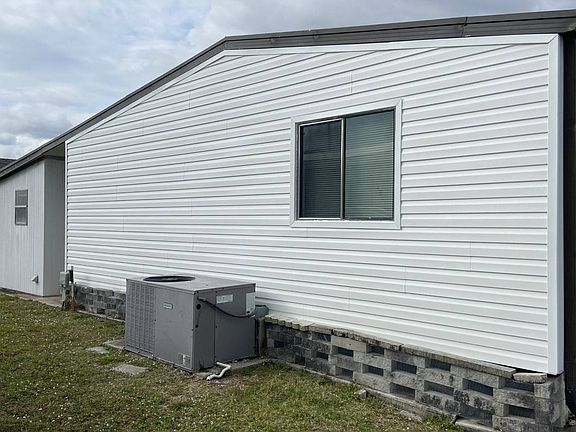 3rd image of 99 Sunrise Ave #99