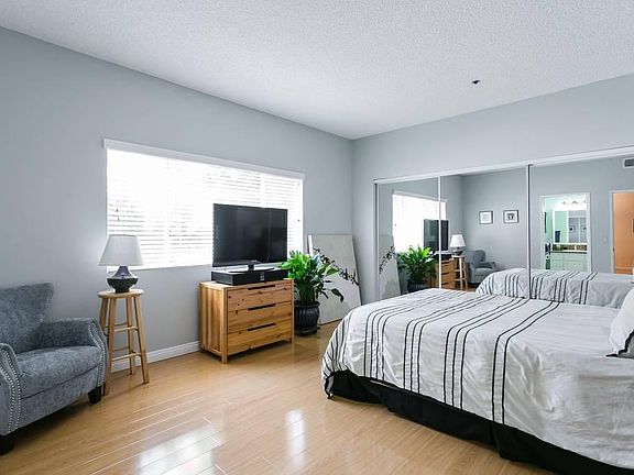 4th image of 11014 Acama St APT 103