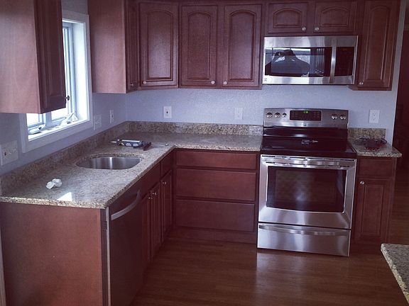 3rd image of 15 Northview Ave