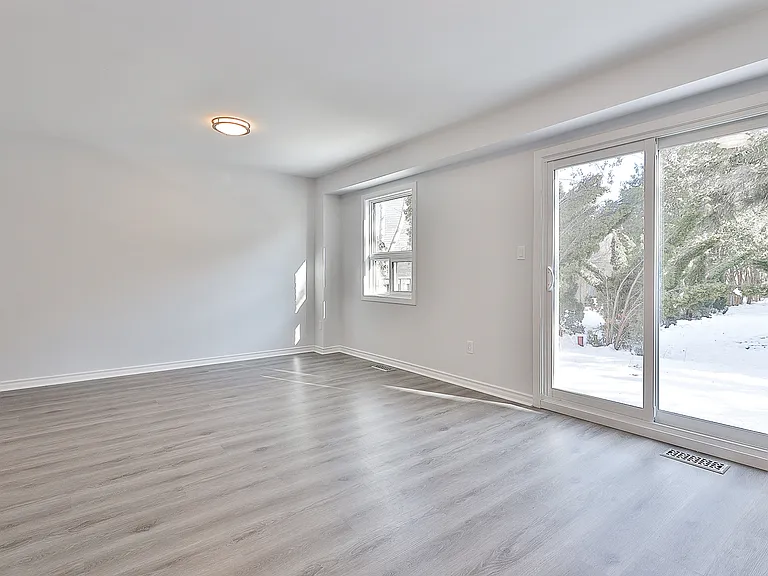 207 Scarborough Golf Club Rd — Photo 28