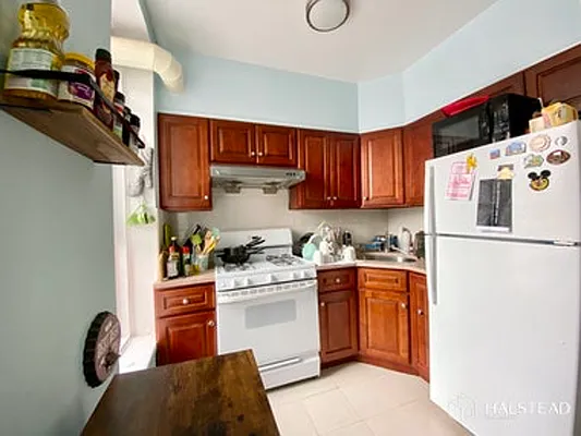 Rented by Halstead Real Estate | media 26