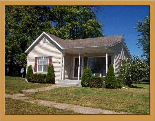 1st image of 602 W Martha St