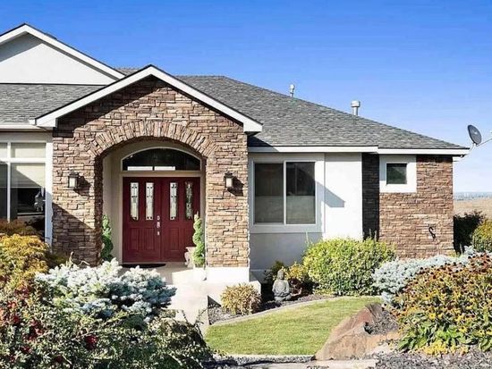 1342 White Bluffs St, Richland, WA 99352
