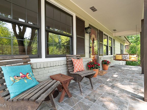 4th image of 4504 Robindale Dr