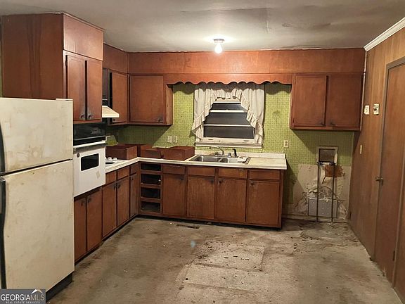 4th image of 3567 Forrest Park Rd SE