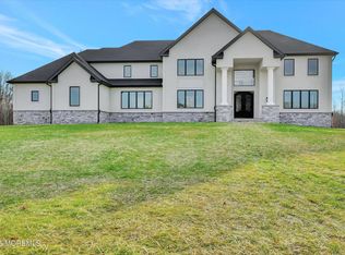 5 Cook Court, Millstone, NJ 08535