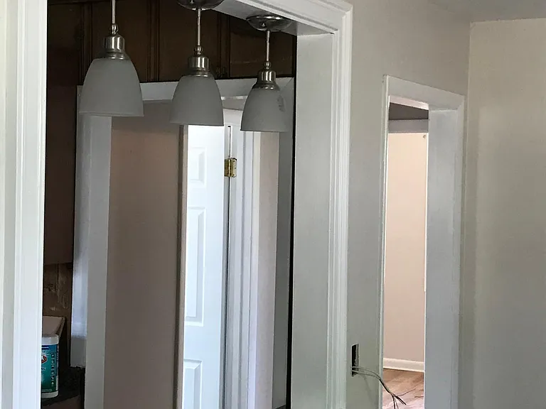 211 Orlando Ave — Photo 10