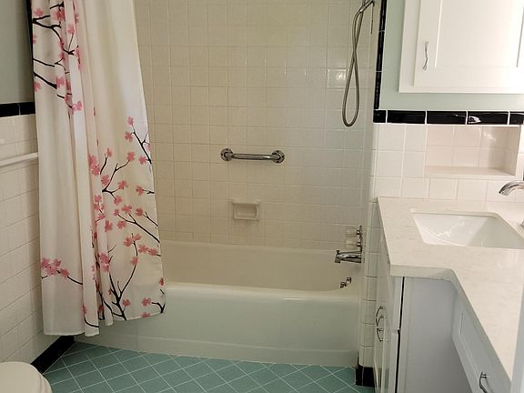 Primary ensuite