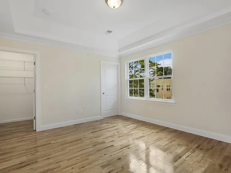 109 Palm St #2 — Photo 6