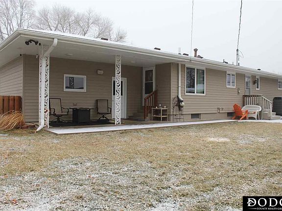 5th image of 1649 Frederiksen St