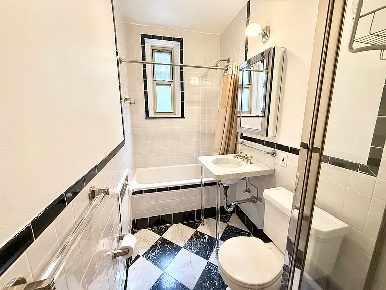 145 Hicks St #A23 — Photo 12
