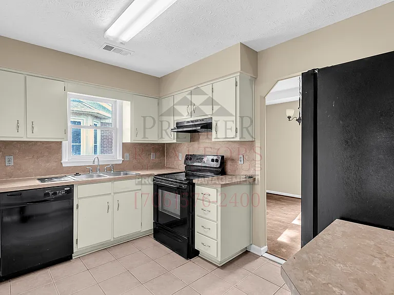 883 Chesapeake Way — Photo 9