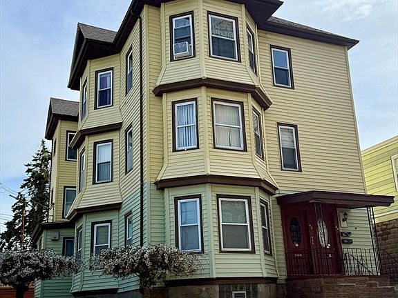 3rd image of 42-44 Wing St