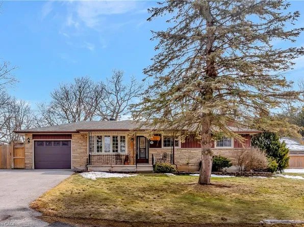 22 Victoria St, North Dumfries, ON N0B 1L0