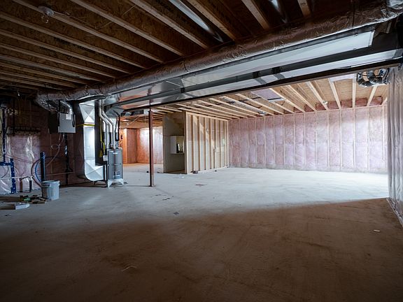5th image of 124 Callams Bay Cres