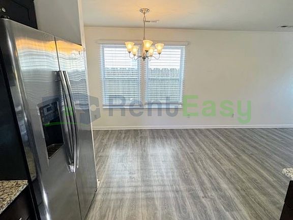 5th image of 4116 Reid St