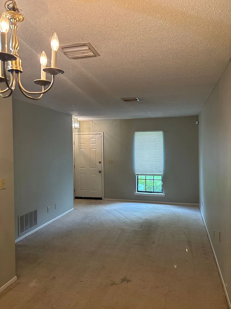 Worchester Ct 5764 — Photo 4