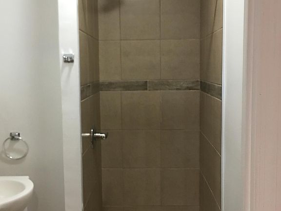 3rd image of 1535 Sellers St #2F