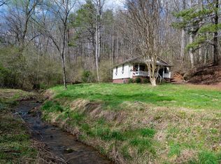 1018 Tails Creek Rd, Ellijay, GA 30540