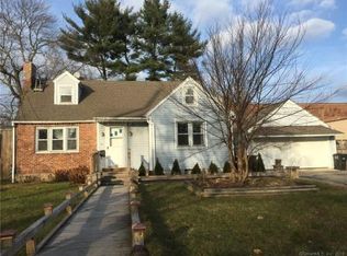 25 Cedar Heights Rd, Stamford, CT 06905