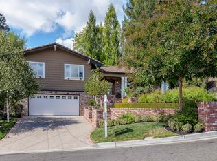 8 Darnby Ct, Orinda, CA 94563