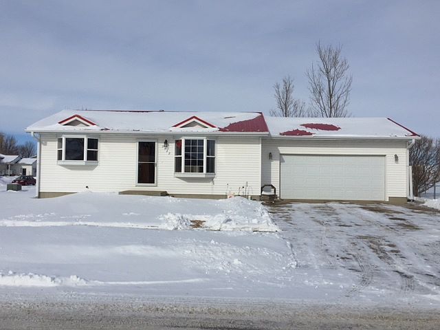 1st image of 2922 Lakeview Dr