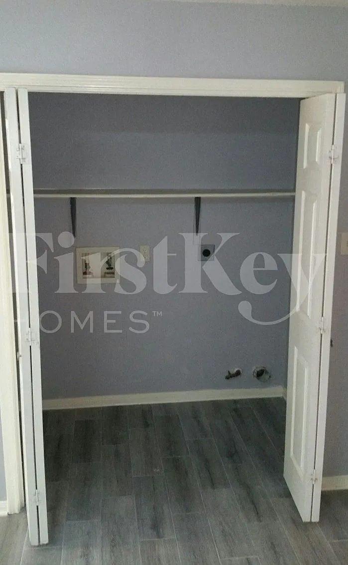 3 bed, 2.0 bath, 1520 sqft, $1,995 — Photo 4
