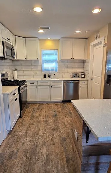 4457 Floramar Ter — Photo 6