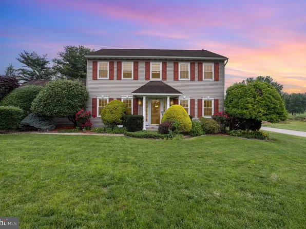 247 Miller Rd, Akron, PA 17501