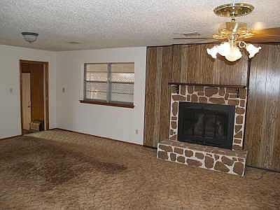 2nd image of 852 S Cardan Pl