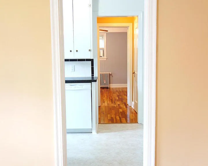 8210 Greenwood Ave — Photo 23