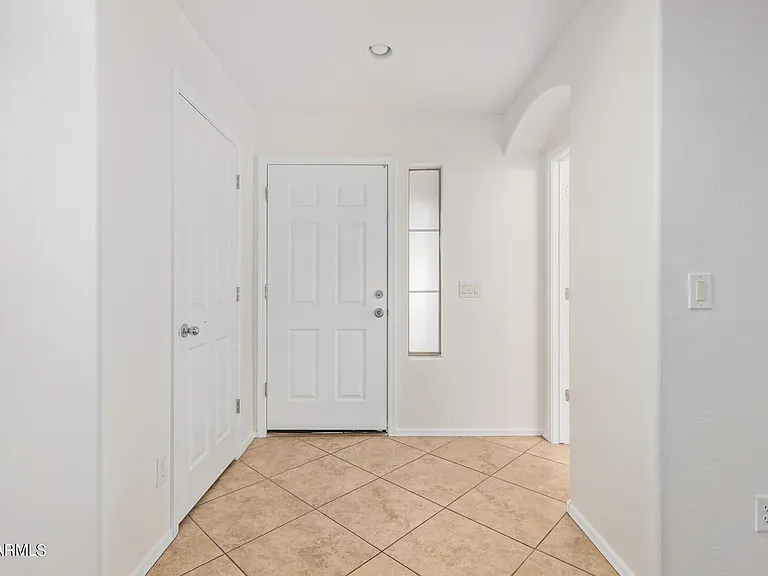 2521 W Desert Spring Way — Photo 8