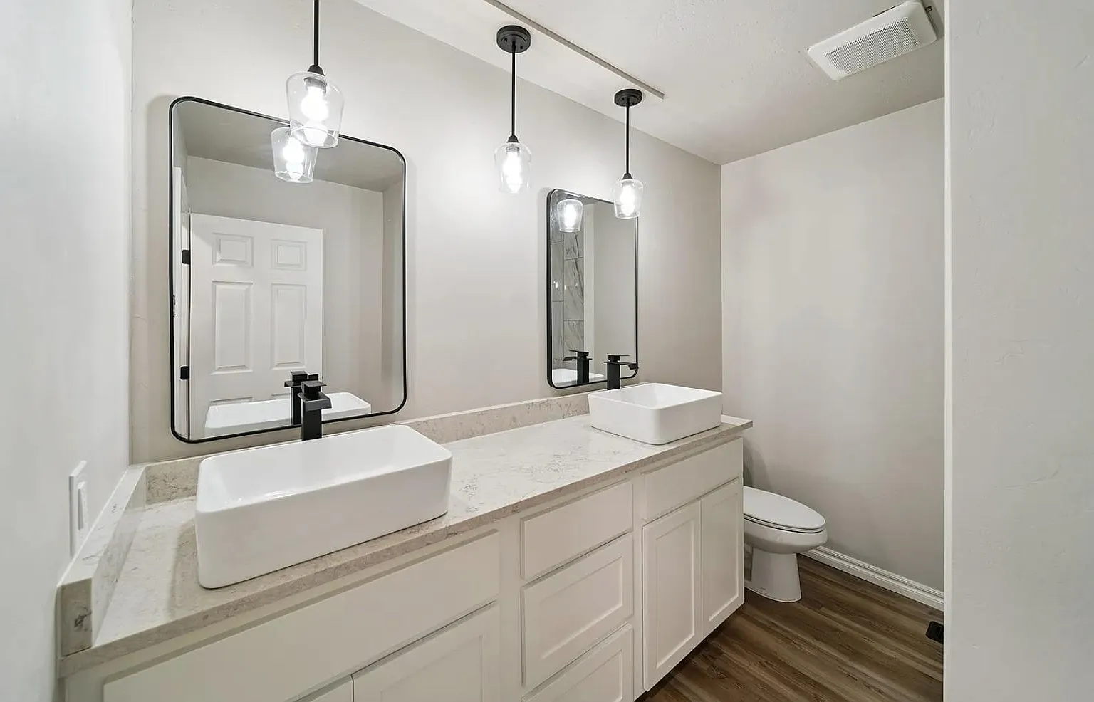 4 bed, 3.0 bath, 2853 sqft, $866 — Photo 2
