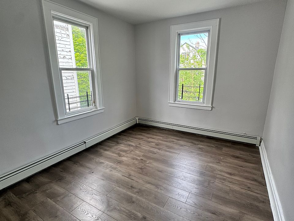 Bedroom #1
