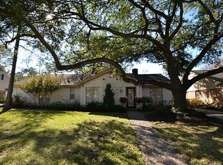 11307 Valley Spring Dr, Houston, TX 77043