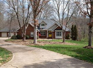 1092 Orchard Knoll Ct, Newton, NC 28658