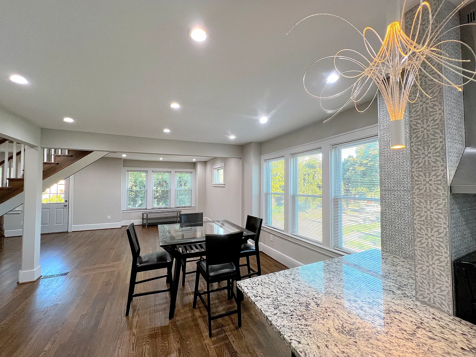 3 bed, 1500 sqft, $1,450 — Photo 1
