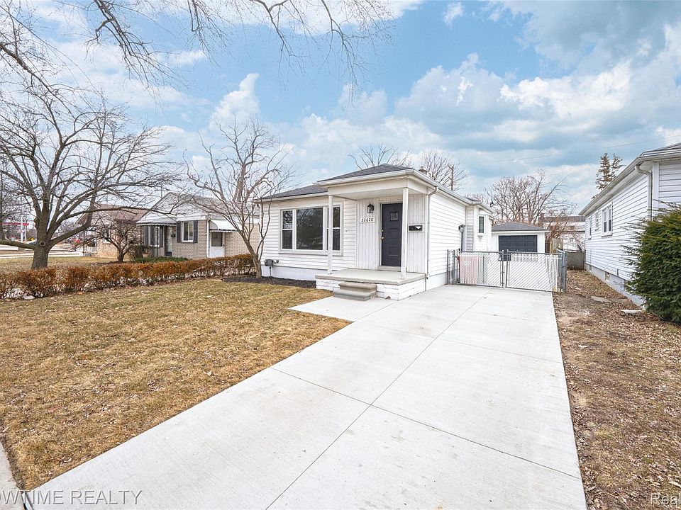 1st image of 22620 Raven Ave
