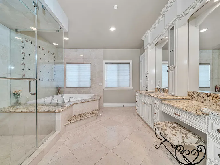 137 W Winnie Way — Photo 54