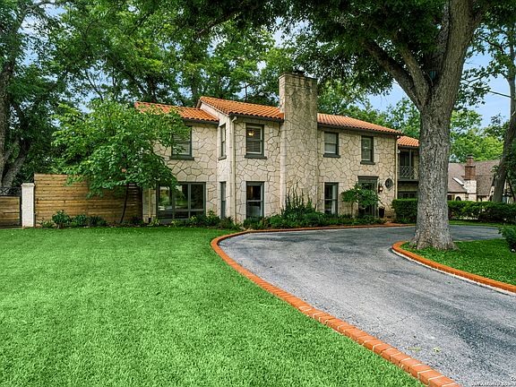 4th image of 134 E Hermosa Dr
